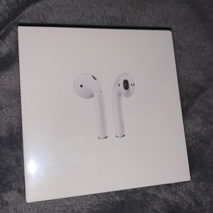 AirPods